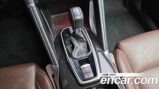 Renault-KoreaSamsung Koleos 2017 thumb 9