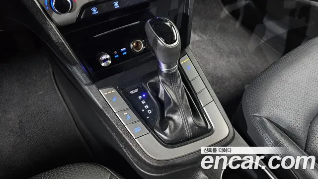 Hyundai Avante 2016 thumb 9