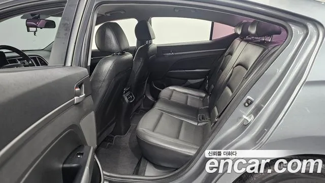 Hyundai Avante 2016 thumb 12