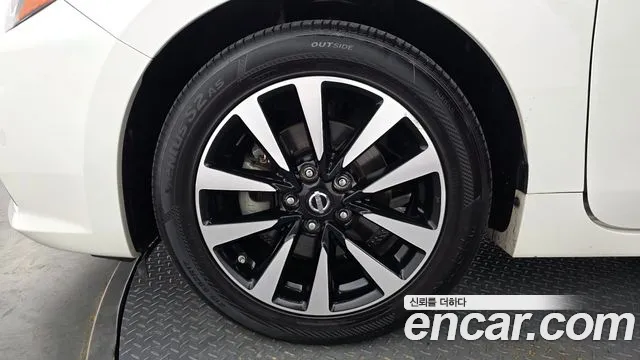 Nissan Altima 2018 thumb 5
