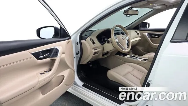 Nissan Altima 2018 thumb 10