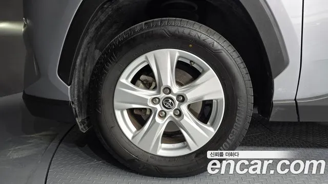 Toyota RAV4 2019 thumb 5