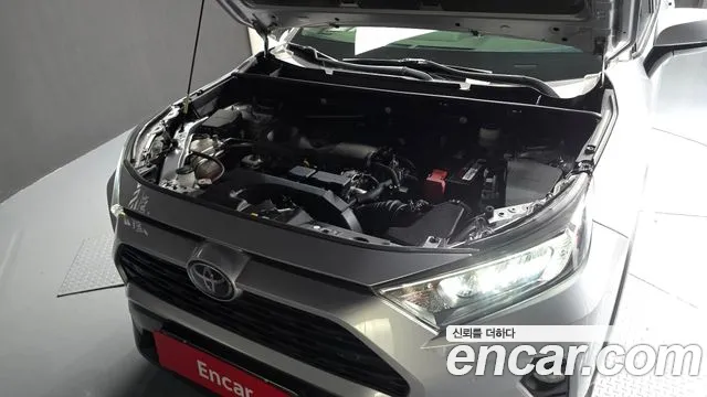 Toyota RAV4 2019 thumb 6