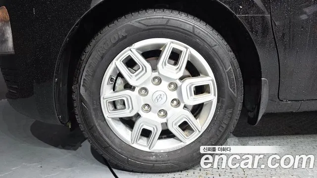 Hyundai Staria 2021 thumb 5