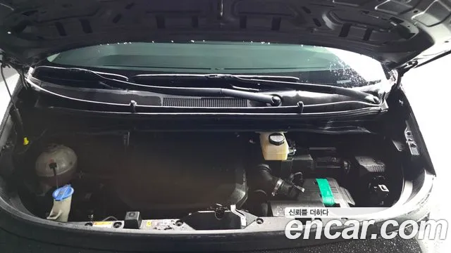 Hyundai Staria 2021 thumb 6