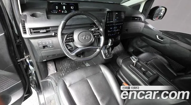 Hyundai Staria 2021 thumb 7