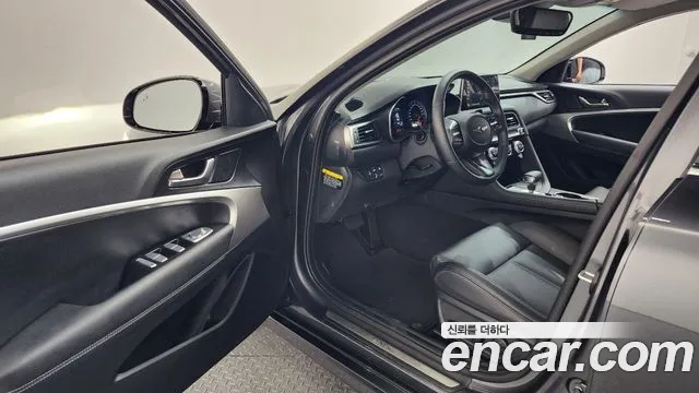 Genesis G70 2018 thumb 10
