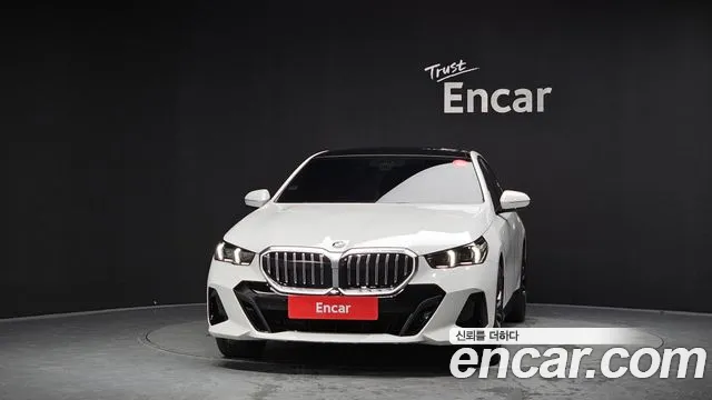 BMW 5 серии 2024 thumb 3