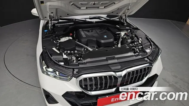 BMW 5 серии 2024 thumb 6