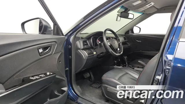 KG_Mobility_Ssangyong TIBOLI 2016 thumb 10
