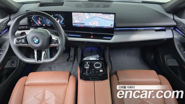 BMW 5-Series 2024 thumb 6