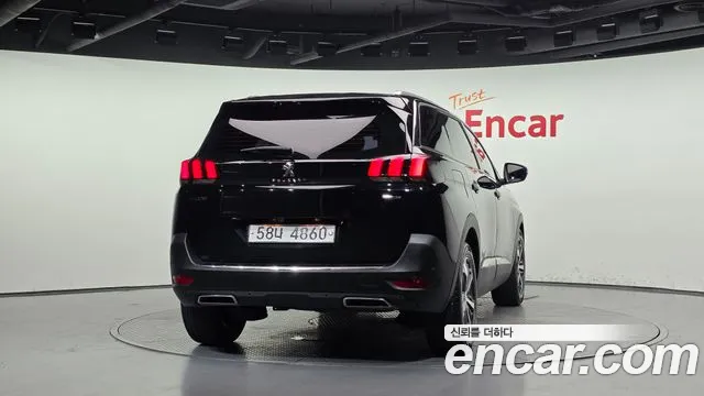Peugeot 5008 2018 thumb 4