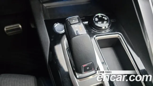 Peugeot 5008 2018 thumb 9