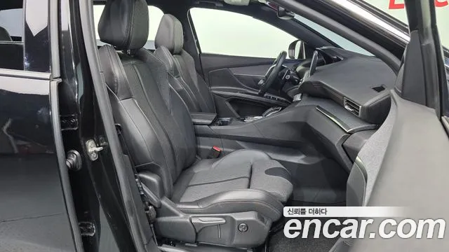 Peugeot 5008 2018 thumb 11