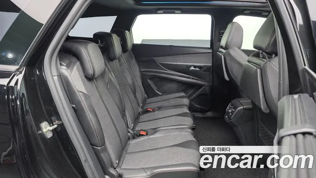 Peugeot 5008 2018 thumb 12