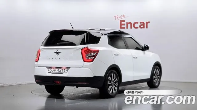 KG_Mobility_Ssangyong TIBOLI 2017 thumb 2