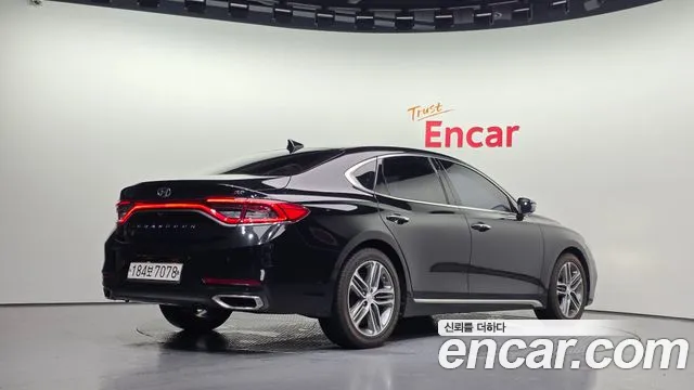 Hyundai Grandeur 2017 thumb 2