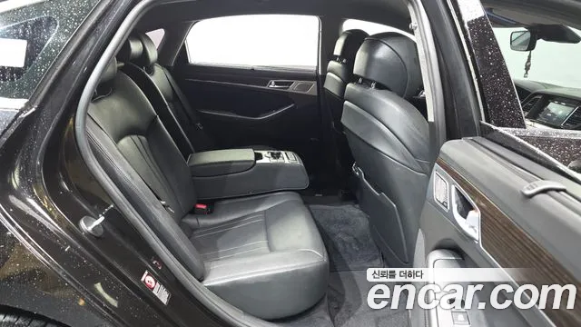 Genesis G80 2019 thumb 12