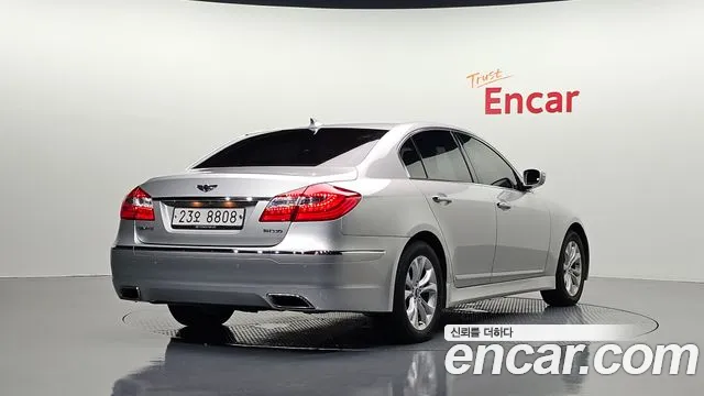 Hyundai Genesis 2011 thumb 2