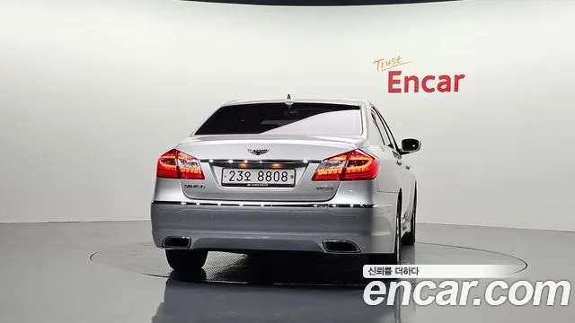 Hyundai Genesis 2011 thumb 4