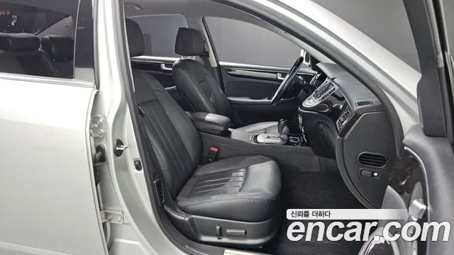 Hyundai Genesis 2011 thumb 12