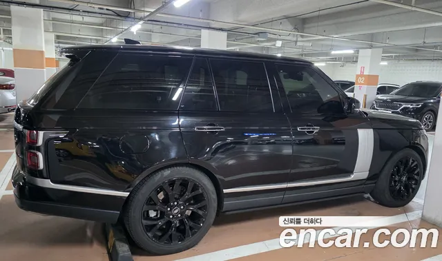 Land Rover Range Rover 2021 thumb 4
