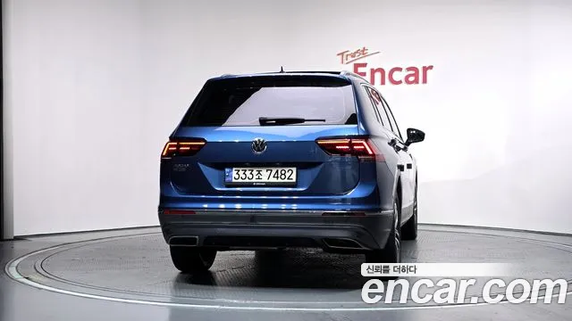 Volkswagen Tiguan 2020 thumb 4