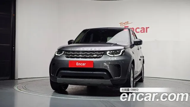 Land Rover Discovery 2018 thumb 3