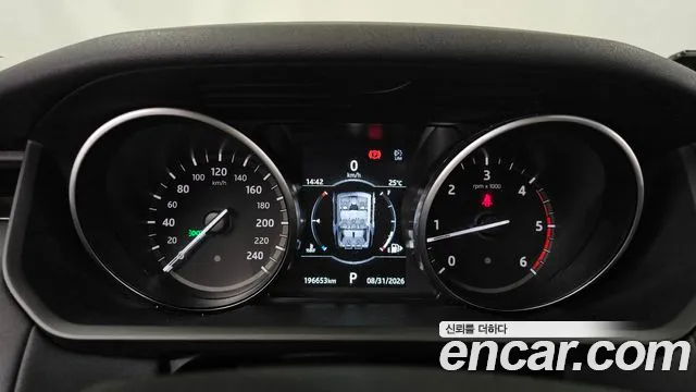 Land Rover Discovery 2018 thumb 8