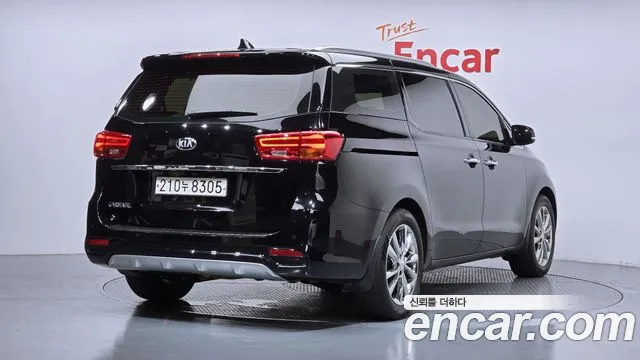 Kia Carnival 2020 thumb 2