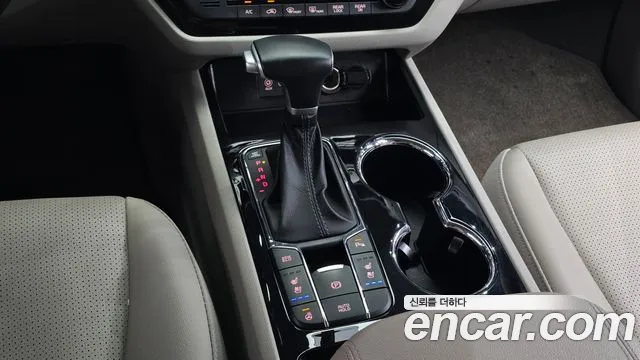 Kia Carnival 2020 thumb 9