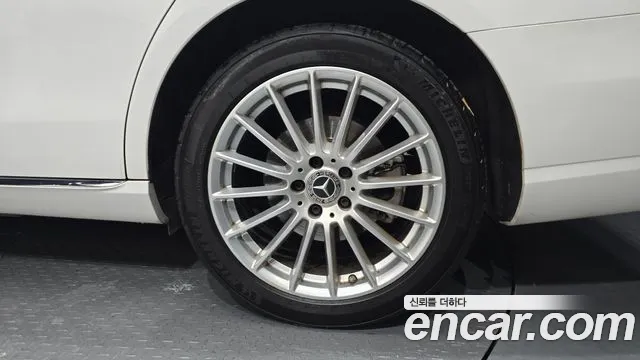 Mercedes-Benz E-Класс 2021 thumb 5