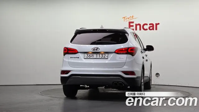 Hyundai Santa Fe 2017 thumb 4