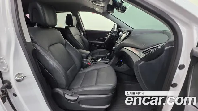 Hyundai Santa Fe 2017 thumb 10
