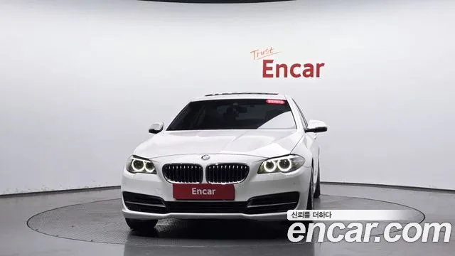 BMW 5-Series 2014 thumb 2