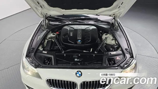 BMW 5-Series 2014 thumb 5