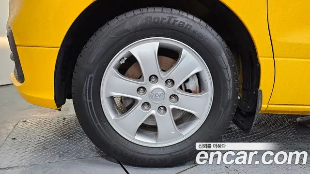 Hyundai Starex 2021 thumb 5