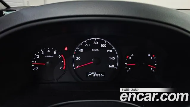 Hyundai Starex 2021 thumb 8