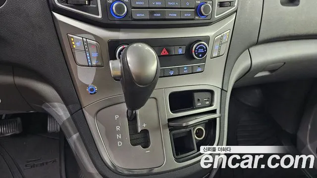 Hyundai Starex 2021 thumb 9