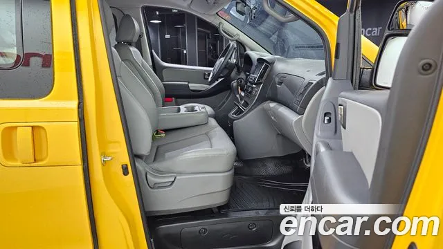 Hyundai Starex 2021 thumb 11