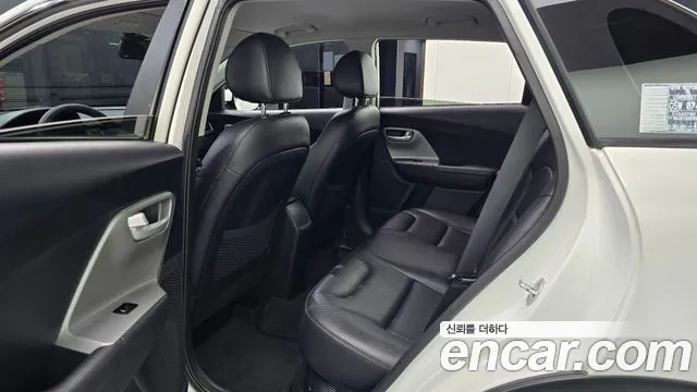 Kia Niro 2017 thumb 12