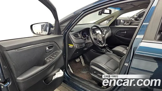 Kia Carens 2016 thumb 10