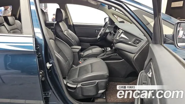 Kia Carens 2016 thumb 11