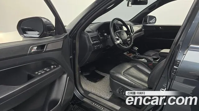 KG_Mobility_Ssangyong Rexton 2022 thumb 10