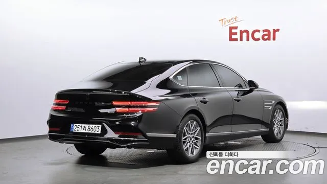 Genesis G80 2024 thumb 2