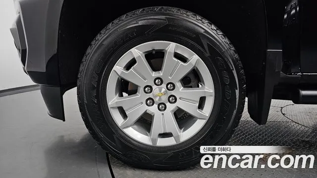 Chevrolet Colorado 2022 thumb 4