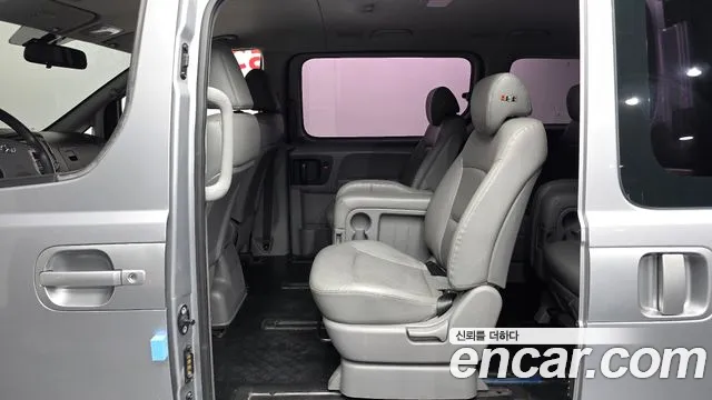 Hyundai Starex 2019 thumb 11