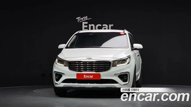 Kia Carnival 2018 thumb 3