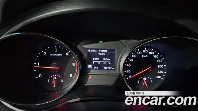 Kia Carnival 2018 thumb 8