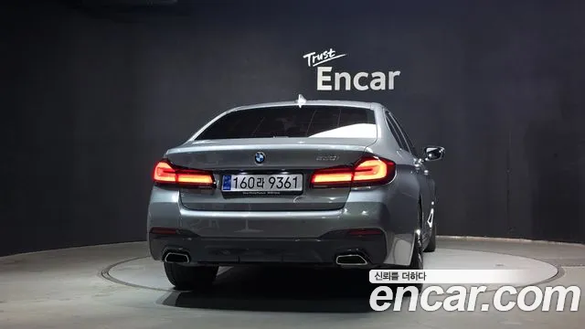 BMW 5 серии 2023 thumb 4